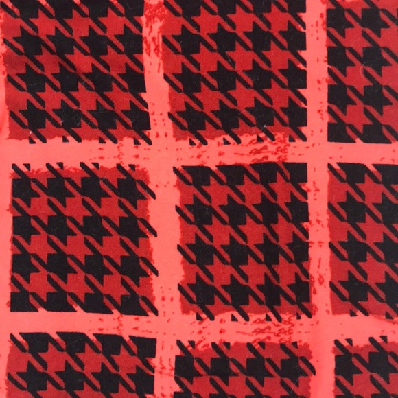 LuLaRoe Pants - Lularoe TC Leggings. Houndstooth Plaid